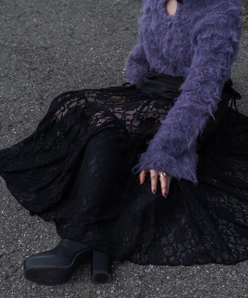 Mavie..7（メヴィセットゥ）の「【Mavie..7】【3サイズ展開】レース切替ロングスカート（スカート・レディース・ブラック・X-SMALL/SMALL/MEDIUM）」の2枚目の写真