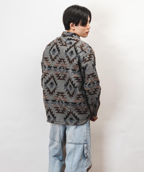 garsonwave(ギャルソンウェーブ)の「Healthknit Product ヘルスニットプロダクト コヨーテ 刺繍 オルテガ柄 シャツ(GW)(シャツ/ブラウス・メンズ・ブラック/ホワイト・XL/L/M)」の11枚目の写真
