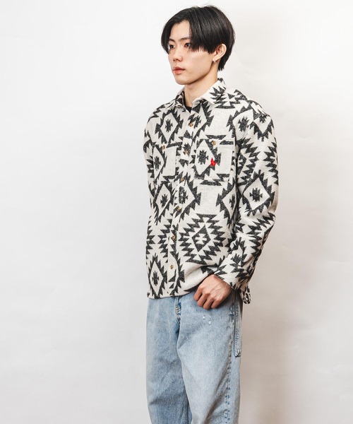 garsonwave(ギャルソンウェーブ)の「Healthknit Product ヘルスニットプロダクト コヨーテ 刺繍 オルテガ柄 シャツ(GW)(シャツ/ブラウス・メンズ・ブラック/ホワイト・XL/L/M)」の4枚目の写真