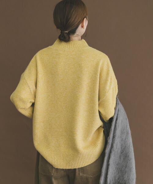 ITEMS URBANRESEARCH（アイテムズ アーバンリサーチ）の「ハイネックメランジニット（ニット/セーター・レディース・オフホワイト/チャコールグレー/ライトグレー/イエロー・FREE）」の20枚目の写真