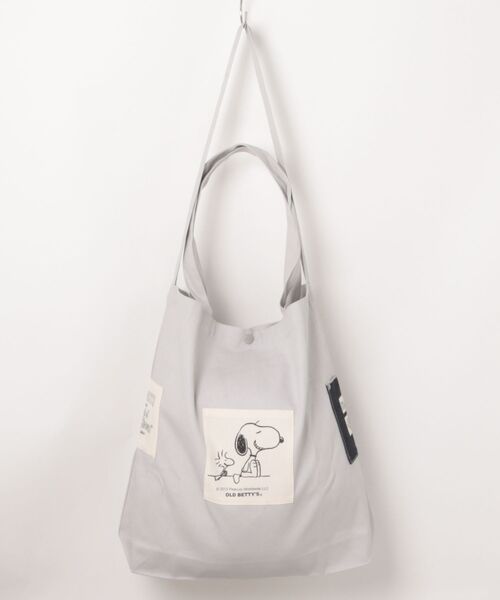 SNOOPY×OLD BETTY'S（スヌーピーカケルオールドベティーズ）の「SNP Canvas 2WAY Tote Bag（ショルダーバッグ・レディース・ブラック/ライトグレー/ライトグレー系/ブラック系その他/ナチュラル/グレー系その他2/ブラック系その他2・フリー/FREE）」の6枚目の写真