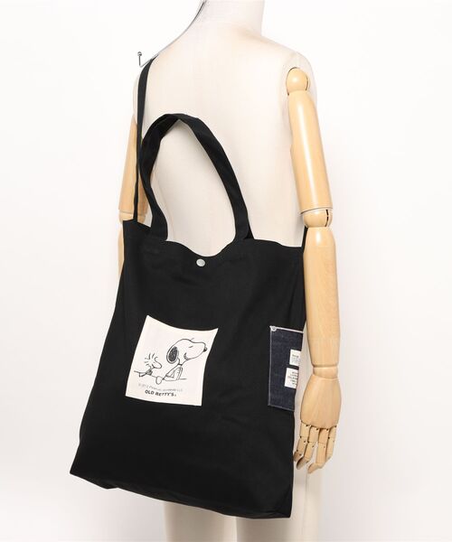 SNOOPY×OLD BETTY'S（スヌーピーカケルオールドベティーズ）の「SNP Canvas 2WAY Tote Bag（ショルダーバッグ・レディース・ブラック/ライトグレー/ライトグレー系/ブラック系その他/ナチュラル/グレー系その他2/ブラック系その他2・フリー/FREE）」の11枚目の写真