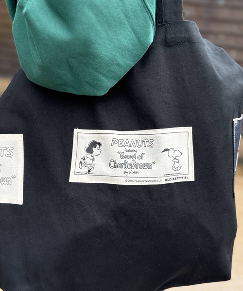 SNOOPY×OLD BETTY'S（スヌーピーカケルオールドベティーズ）の「SNP Canvas 2WAY Tote Bag（ショルダーバッグ・レディース・ブラック/ライトグレー/ライトグレー系/ブラック系その他/ナチュラル/グレー系その他2/ブラック系その他2・フリー/FREE）」の12枚目の写真