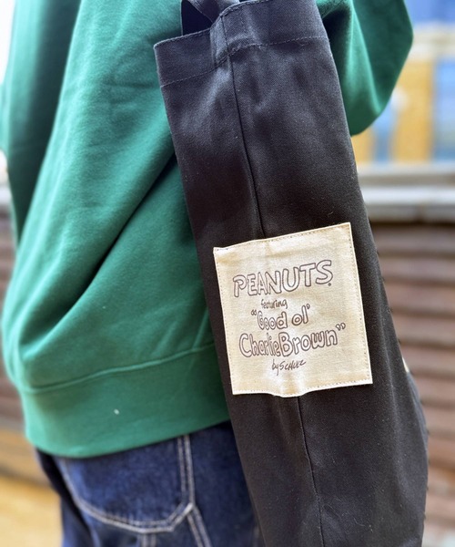 SNOOPY×OLD BETTY'S（スヌーピーカケルオールドベティーズ）の「SNP Canvas 2WAY Tote Bag（ショルダーバッグ・レディース・ブラック/ライトグレー/ライトグレー系/ブラック系その他/ナチュラル/グレー系その他2/ブラック系その他2・フリー/FREE）」の18枚目の写真