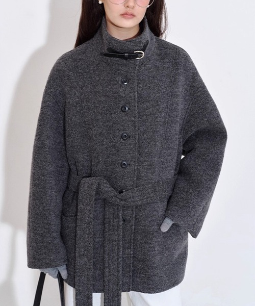 Fano Studios（ファノ ストゥディオズ）の「スタンドカラー ウエストベルト ウールハーフコート FQ25W125【Fano Studios】【2025AW】（その他アウター・レディース・グレー・L/M/S）」の5枚目の写真