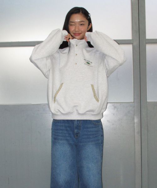 RONRON(ロンロン)の「CHECK DETAIL HALF SNAP SWEAT ANORAK WHITE MELANGE(スウェット・レディース・その他・FREE)」の4枚目の写真