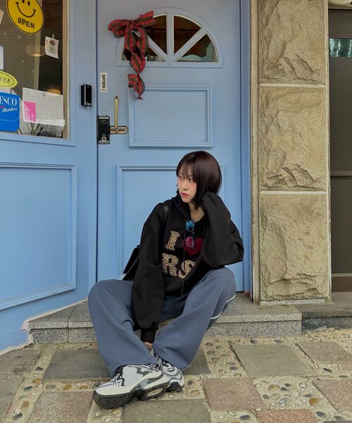 ROSEFRANTZ（ロゼフランツ）の「Leopard Heart Hoodie [Black]（パーカー・レディース・ブラック・FREE）」の4枚目の写真
