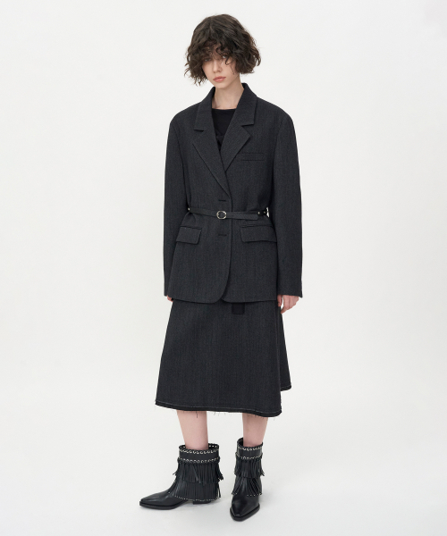 INSILENCE WOMEN(インサイレンスウーマン)の「オーバーサイズウールブレザーCHARCOAL(テーラードジャケット・レディース・その他・MEDIUM/X-SMALL/SMALL)」の5枚目の写真