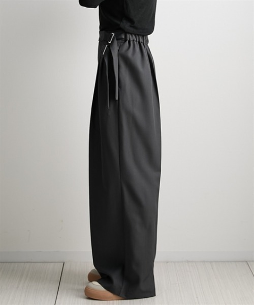 Soiunique（スワユニーク）の「ウーリッシュ素材ダブルベルトストレートパンツ　［Soiunique］（その他パンツ・レディース・チャコール/ブラック・LL/L/M）」の7枚目の写真
