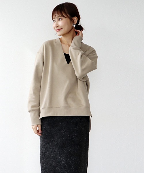 Jines(ジネス)の「裏毛Vネックプルオーバー(Tシャツ/カットソー・レディース・ブラウン/ベージュ・38)」の9枚目の写真