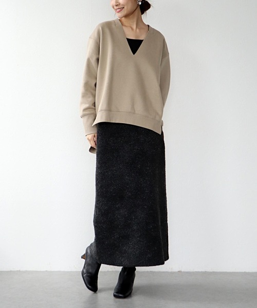 Jines(ジネス)の「裏毛Vネックプルオーバー(Tシャツ/カットソー・レディース・ブラウン/ベージュ・38)」の11枚目の写真