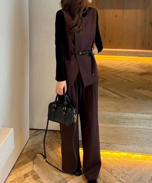 ベルト付きベストトップスワイドパンツセットアップ（セットアップ