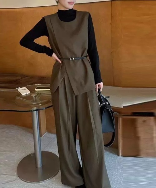 ベルト付きベストトップスワイドパンツセットアップ（セットアップ