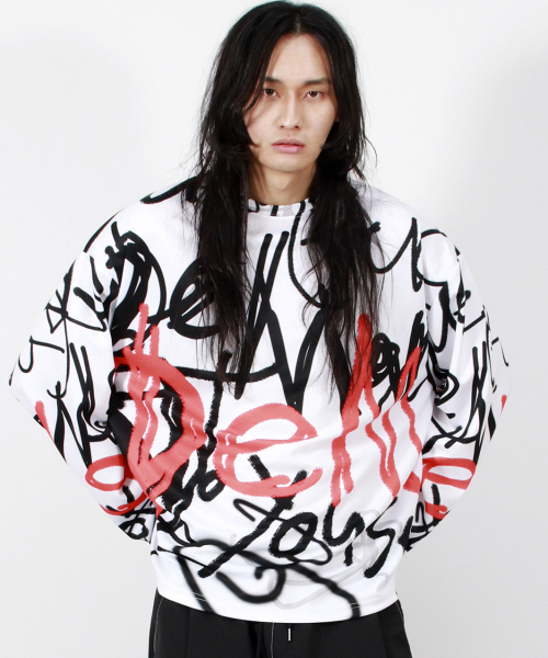 DEMARC(ドゥマーク)の「M STREET GRAFFITI OVERSIZED LONG-SLEEVE T-SHIRT(Tシャツ/カットソー・メンズ・その他・MEDIUM/LARGE)」の11枚目の写真
