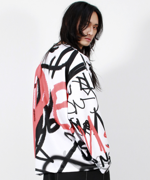 DEMARC(ドゥマーク)の「M STREET GRAFFITI OVERSIZED LONG-SLEEVE T-SHIRT(Tシャツ/カットソー・メンズ・その他・MEDIUM/LARGE)」の16枚目の写真