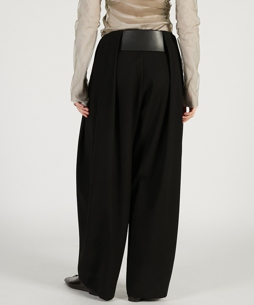 PRANK PROJECT（プランクプロジェクト）の「【2026Spring Pre-Order】ハイウエストベルトタックパンツ / High-Waist Belted Tuck Pants（スラックス・レディース・ブラック/アイボリー/カーキ・34/36/38）」の13枚目の写真