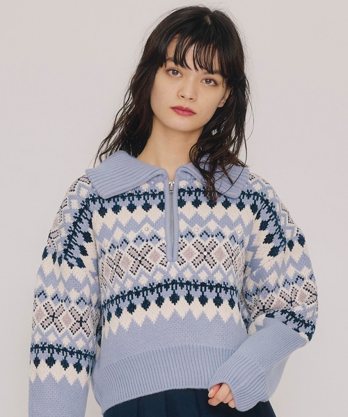 REDYAZEL（レディアゼル）の「ビジューノルディックデザインニットプルオーバー（ニット/セーター・レディース・レッド/ホワイト/ブルー・FREE）」の2枚目の写真
