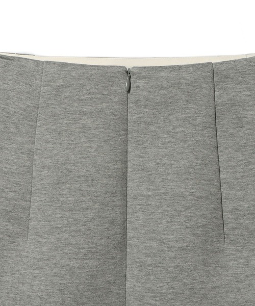ESTNATION(エストネーション)の「ESSENCEOFLUXURY / カードボード ペンシルスカート(スカート・レディース・グレー/ブラック・38/36)」の5枚目の写真