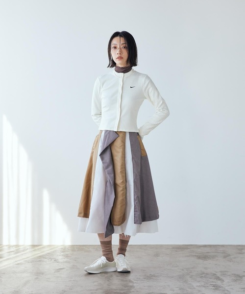 NIKE(ナイキ)の「ナイキ スポーツウェア チル ニット ウィメンズ スリム ワイドリブ カーディガン / Nike Sportswear Chill Knit Women's Slim Wide-Ribbed Cardigan IF0235-133 Sail(カーディガン/ボレロ・レディース・クリーム・XL/L/XS/S/M)」の9枚目の写真