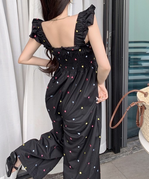 deux amour(ドゥーザムール)の「ハートモチーフ総柄シャーリングキャミオールインワン(つなぎ/オールインワン・レディース・ブラック・FREE)」の10枚目の写真