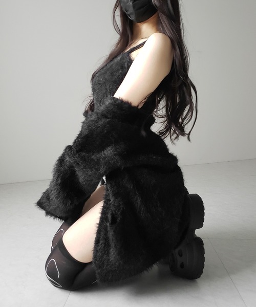 me+em select（ミームセレクト）の「【 ２点セット 】シャギーニットショートキャミソール ＋ オーバーカーディガンセット ／ shaggy knit short camisole + over cardigan SET（アンサンブル・レディース・ブラック/グレー/ホワイト・FREE）」の10枚目の写真