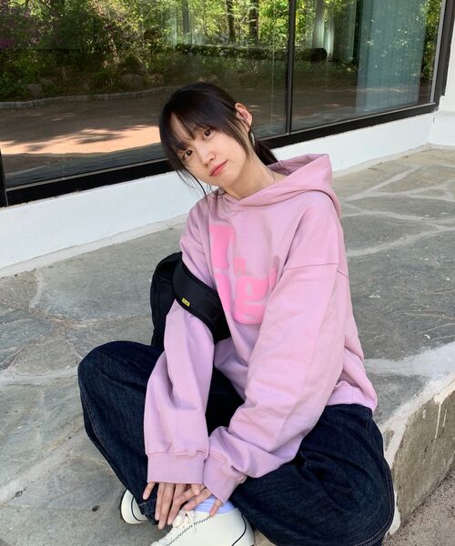 KINDS（カインズ）の「ハッシュタグロゴベーシックフードパーカー_Pink（パーカー・レディース・その他・S/M/L）」の6枚目の写真