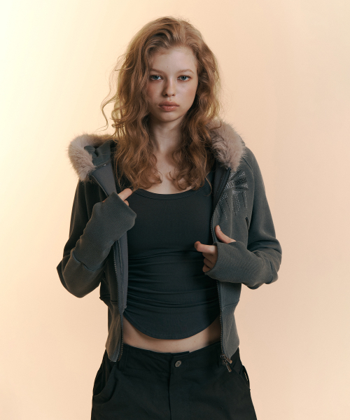 PLEASENOFOLLOW(プリーズノーフォロー)の「Becky Fur Hoodie Jacket (Charcoal)(パーカー・レディース・その他・FREE)」の2枚目の写真