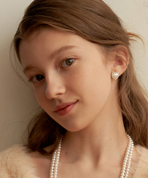 TATIANA（タチアナ）の「[シルバー925] アメリー ハート イヤリング_EC1689（ピアス（両耳用）・レディース・ゴールド・FREE）」の4枚目の写真
