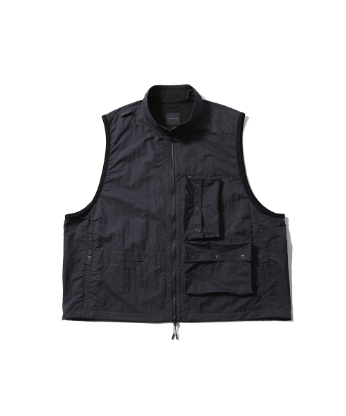 MOIF（モイフ）の「[SS25] MULTI DEVICE VEST / CHARCOAL（ベスト・メンズ・その他・M/L）」の2枚目の写真