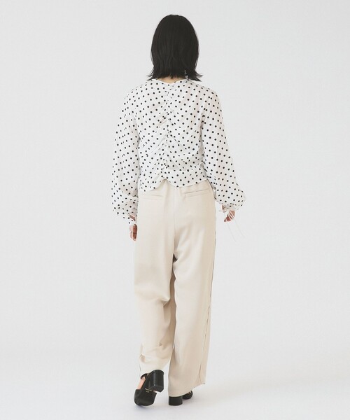 Ray BEAMS（レイビームス）の「ドット センター ギャザー ブラウス（シャツ/ブラウス・レディース・ダークブラウン/ホワイト・ONE SIZE）」の5枚目の写真