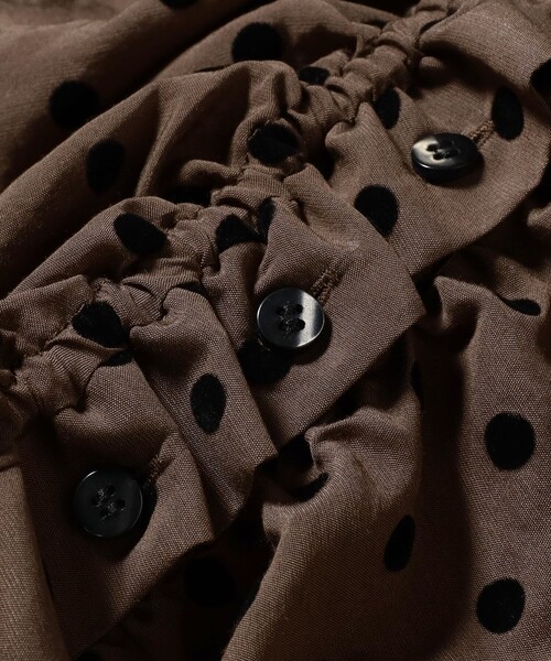 Ray BEAMS（レイビームス）の「ドット センター ギャザー ブラウス（シャツ/ブラウス・レディース・ダークブラウン/ホワイト・ONE SIZE）」の15枚目の写真