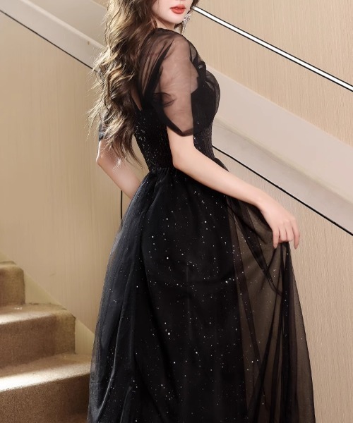 FREE STYLISTS(フリー スタイリスト)の「YUGA_YGMC Sequined decollete dress(ドレス・レディース・ブラック・M/L/XL/S)」の4枚目の写真