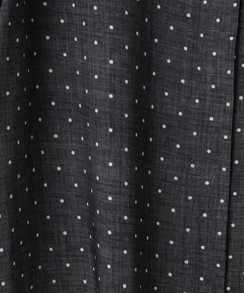 COMME CA（コムサ）の「ドットプリント ボウタイシャツ（シャツ/ブラウス・レディース・ブラック/トップグレー・11号/9号）」の4枚目の写真
