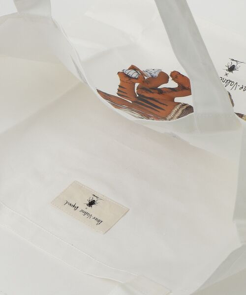 MEDICOM TOY LIFE ENTERTAINMENT（メディコムトイライフエンターテイメント）の「【Anne Valerie Dupond × MAMES】TOTE BAG Design B（ショルダーバッグ・レディース・ホワイト・ONE SIZE）」の6枚目の写真