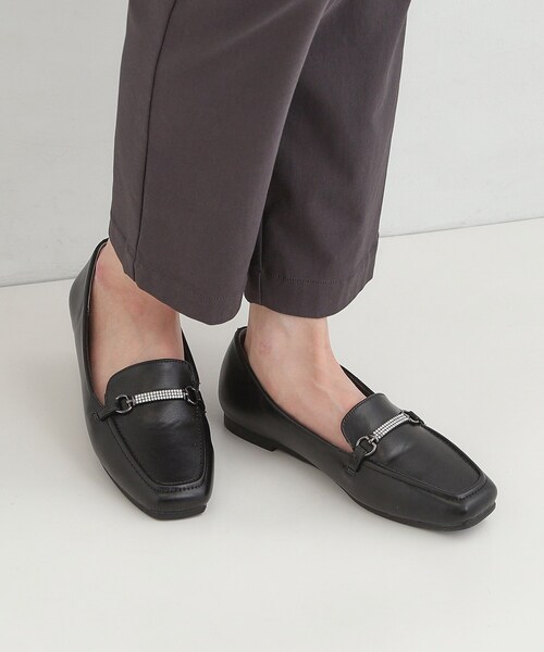 SHOO・LA・RUE（シューラルー）の「【消臭】キラキラビットローファー（パンプス・レディース・ブラック/ブラウン系その他/シルバー・35/45）」の4枚目の写真