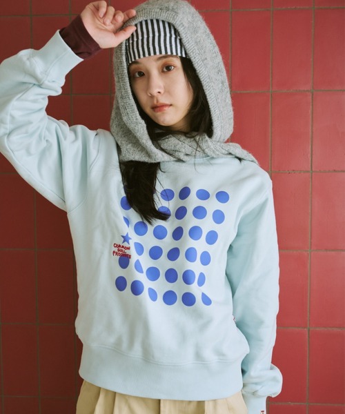 common gull products.（コモンガルプロダクツ）の「ドットグラフィック裏毛スウェット（スウェット・レディース・クリアブルー/杢グレー/ネイビー・SMALL/MEDIUM/LARGE）」の3枚目の写真