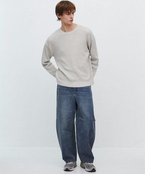 UNITED TOKYO(ユナイテッドトウキョウ)の「【数慮限定】COTTON CASHMERE ワッフルニット |湿度調整/防臭機能/カシミヤ(ニット/セーター・メンズ・ダークグレー/ライトグレー・1/2)」の3枚目の写真
