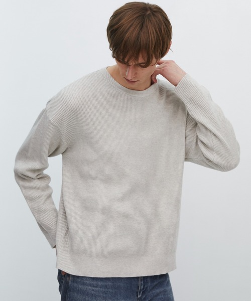 UNITED TOKYO(ユナイテッドトウキョウ)の「【数慮限定】COTTON CASHMERE ワッフルニット |湿度調整/防臭機能/カシミヤ(ニット/セーター・メンズ・ダークグレー/ライトグレー・1/2)」の8枚目の写真