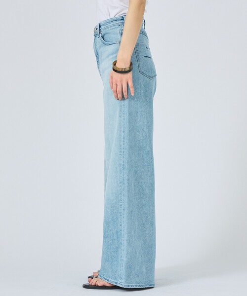 YANUK（ヤヌーク）の「【YANUK】Wide Flare MFT ワイドフレアパンツ（デニムパンツ・レディース・ライトブルー・34/36/38）」の19枚目の写真