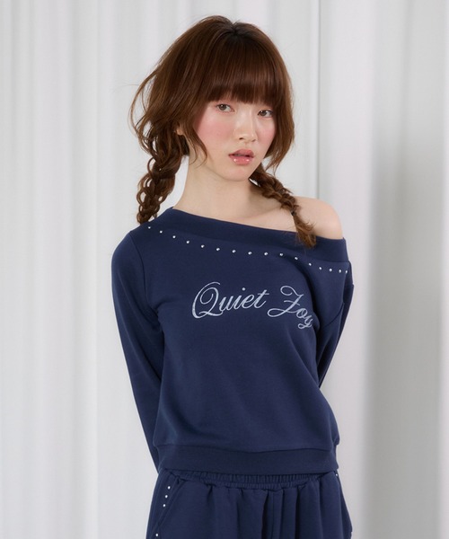 FCMM(エフシーエムエム)の「【日本限定】OFF SHOULDER SWEAT PULLOVER / オフショルダースウェットプルオーバー(Tシャツ/カットソー・レディース・グレー/ネイビー・MEDIUM/SMALL)」の2枚目の写真