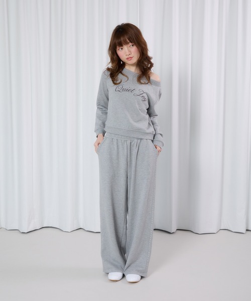 FCMM(エフシーエムエム)の「【日本限定】OFF SHOULDER SWEAT PULLOVER / オフショルダースウェットプルオーバー(Tシャツ/カットソー・レディース・グレー/ネイビー・MEDIUM/SMALL)」の19枚目の写真