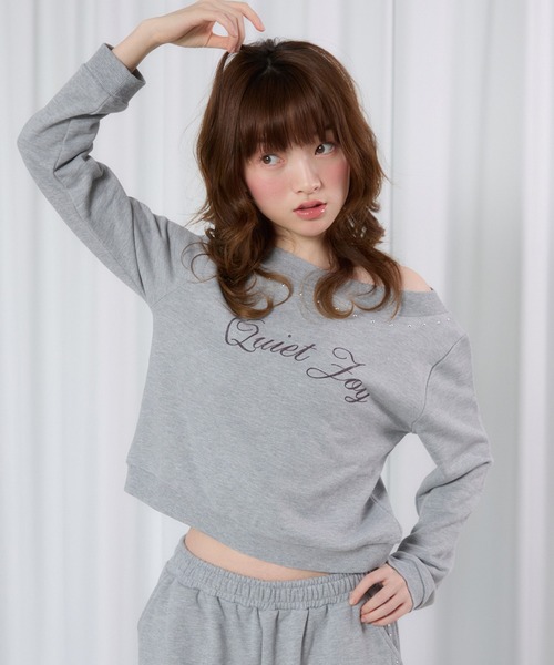 FCMM(エフシーエムエム)の「【日本限定】OFF SHOULDER SWEAT PULLOVER / オフショルダースウェットプルオーバー(Tシャツ/カットソー・レディース・グレー/ネイビー・MEDIUM/SMALL)」の11枚目の写真