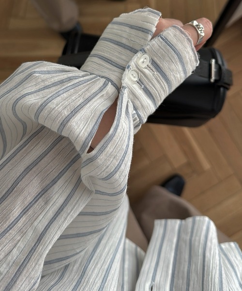 WILLFULLY(ウィルフリー)の「collar & cuffs triple layered over SH(シャツ/ブラウス・レディース・ストライプ/イエロー/セージグリーン・FREE)」の9枚目の写真