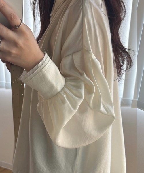 WILLFULLY(ウィルフリー)の「collar & cuffs triple layered over SH(シャツ/ブラウス・レディース・ストライプ/イエロー/セージグリーン・FREE)」の10枚目の写真