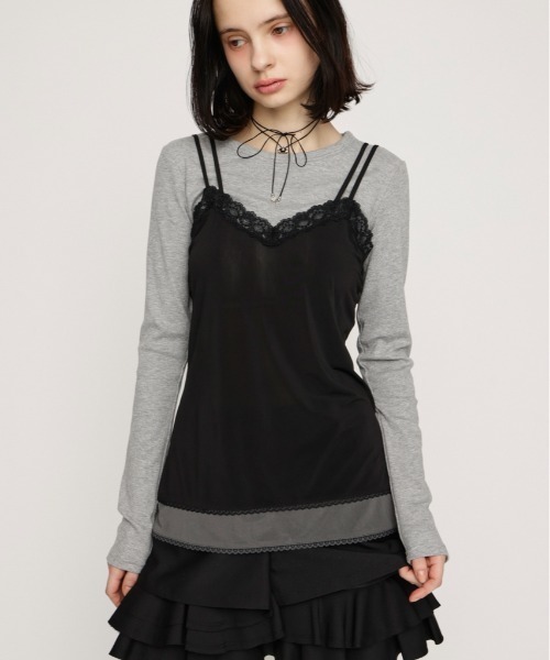 SLY（スライ）の「CAMI LAYERED C/N TOPS キャミレイヤードクルーネックトップス 春服（Tシャツ/カットソー・レディース・ブラック/ライトピンク・FREE）」の2枚目の写真