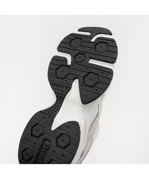 Reebok(リーボック)の「チャージ ラン / REEBOK CHARGE RUN(スニーカー・メンズ・ライトベージュ/ライトグレー/ブラウン/ダークグレー・31cm/30.0cm/29.0cm/28.5cm/28.0cm/27.5cm/27.0cm/26.5cm/26.0cm/25.5cm/24.5cm/25.0cm)」の20枚目の写真
