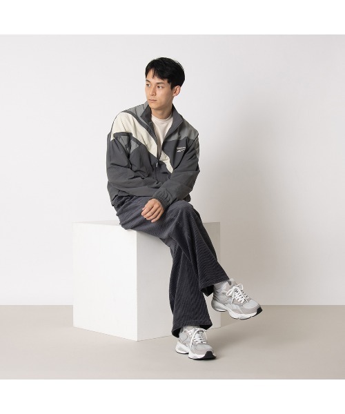 Reebok(リーボック)の「チャージ ラン / REEBOK CHARGE RUN(スニーカー・メンズ・ライトベージュ/ライトグレー/ブラウン/ダークグレー・31cm/30.0cm/29.0cm/28.5cm/28.0cm/27.5cm/27.0cm/26.5cm/26.0cm/25.5cm/24.5cm/25.0cm)」の8枚目の写真