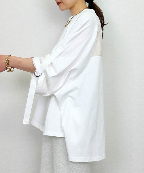 LUGIVA(ルギヴァ)の「バックオーガンジーロゴプリントプルオーバー(Tシャツ/カットソー・レディース・オフホワイト/ブラック/チャコールグレー・M)」の5枚目の写真