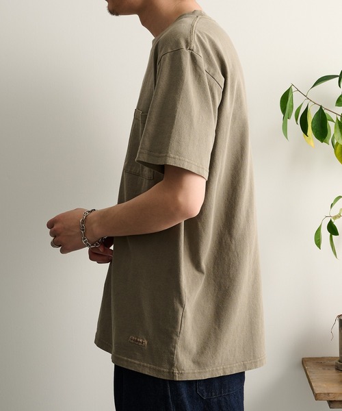 Goodwear（グッドウェア）の「【Goodwear】製品染めポケット付き S/S TEE 2W7-16205（Tシャツ/カットソー・メンズ・サンドベージュ/チャコールグレー・M/L/XL）」の11枚目の写真