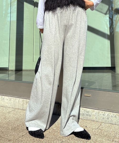 ISOOK（アイスー）の「【ISOOK / アイスー】センターシームスウェットパンツ / ルーズ丈 総ゴム ウエストゴム グレー ブラック 黒 無地 ZOZOTOWN限定（スウェットパンツ・レディース・ブラック/グレー・FREE）」の9枚目の写真